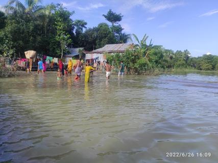 Giving relief to Sylhet flood victims on behalf of Bangladesh Computer Society.